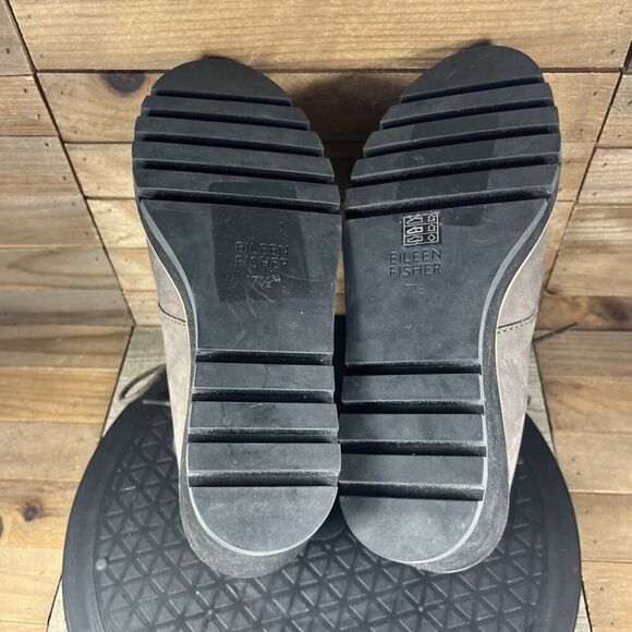 Eileen Fisher Women’s Size 7.5 Alpine Ankle Brown Suede Lace Up Wedge Boots - Picture 8 of 9